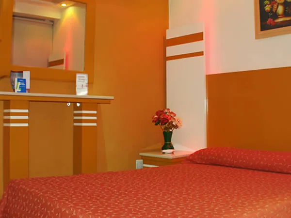 Suite con Jacuzzi - 5