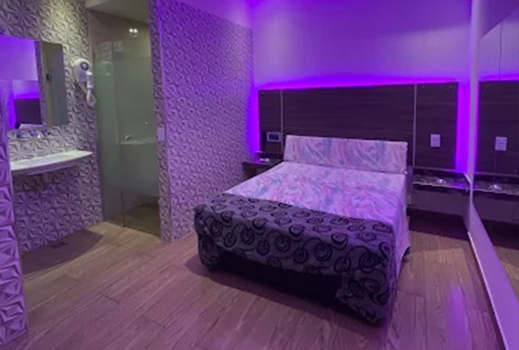 Habitación del hotel albergue transitorio Fenix en el barrio de Flores