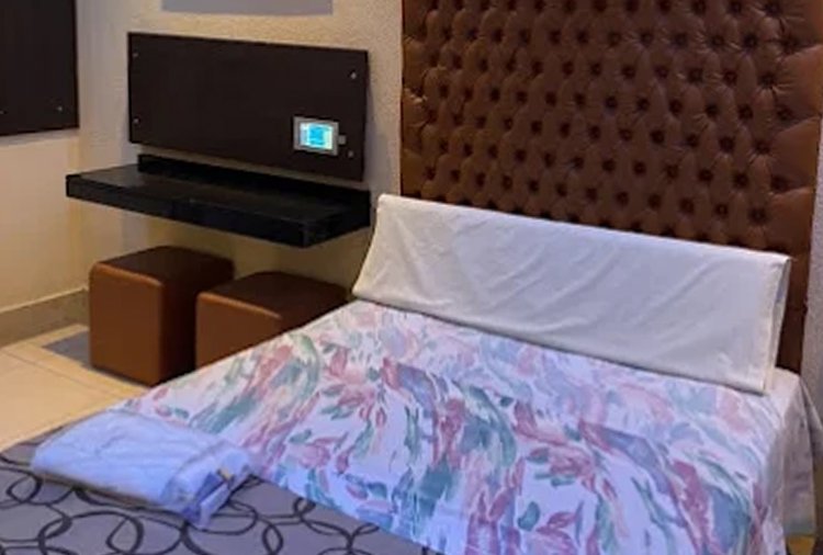 Habitación del hotel albergue transitorio Fenix en el barrio de Flores