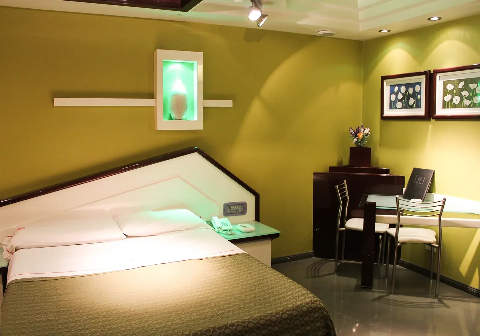 hotelmansionlirio-guiadetelos-especial-3