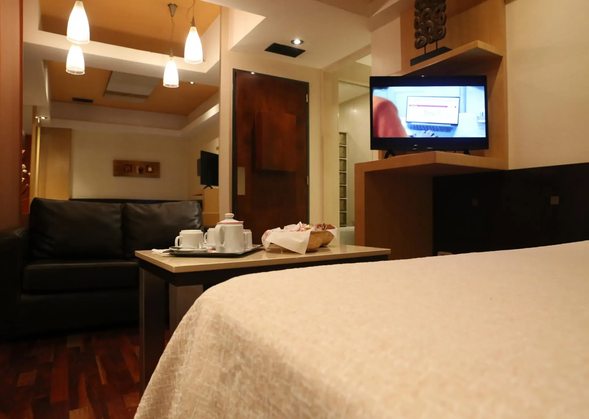 hotelnoya-guiadetelos-suiteejecutiva5