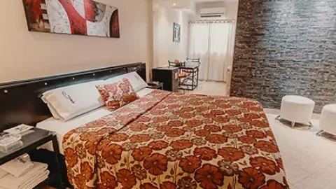 guiadetelos-hoteljonde