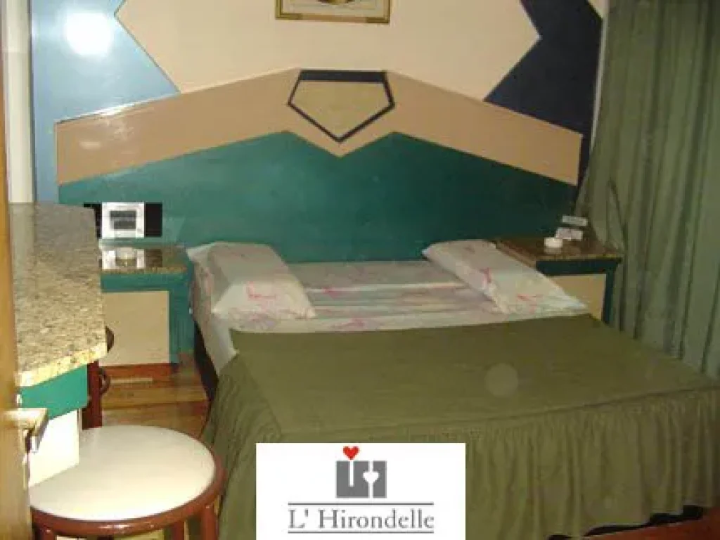 guiadetelos-hotellhirondelle16