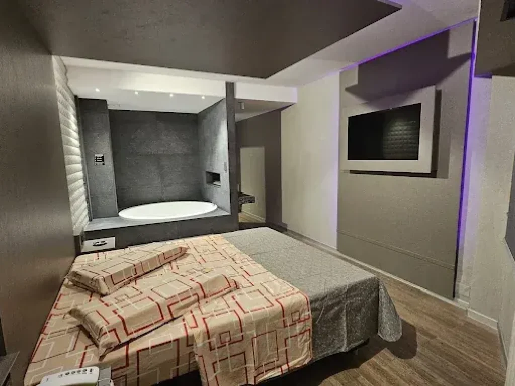 guiadetelos-hotellosalamos (1)