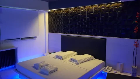 hoteellouvre-guiadetelos4