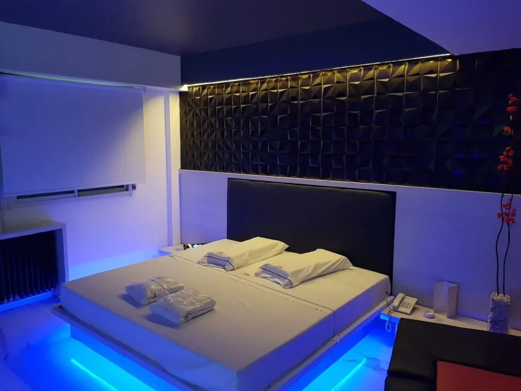 hoteellouvre-guiadetelos4