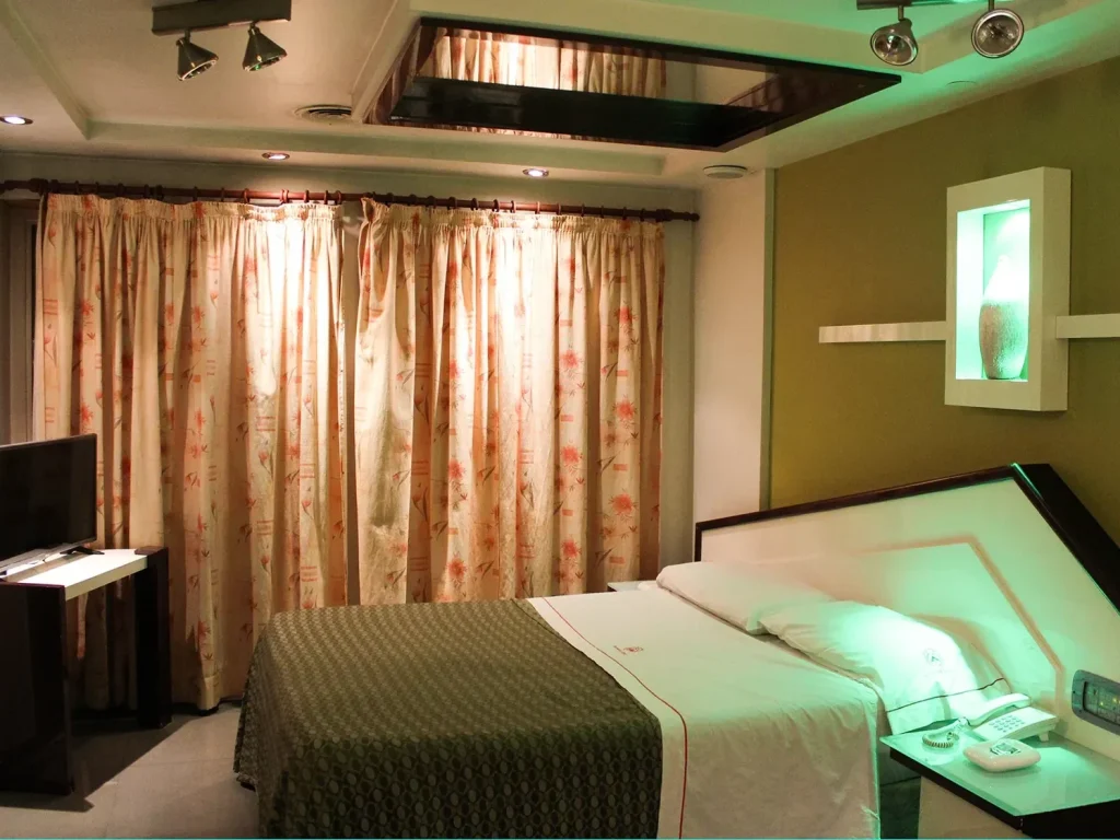 hotelmansionlirio-guiadetelos-especial-1