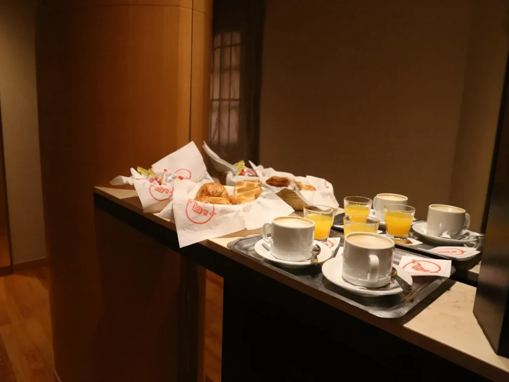 hotelnoya-guiadetelos-suiteejecutiva2