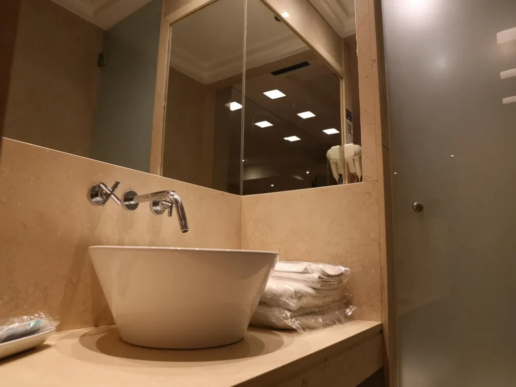 hotelnoya-guiadetelos-suiteejecutiva6