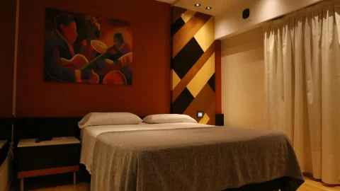 hotelnoya-guiadetelos-suiteespecial2