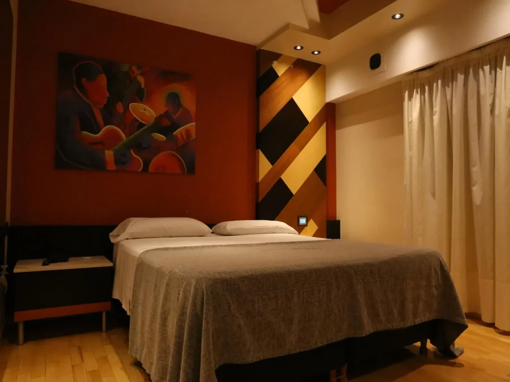 hotelnoya-guiadetelos-suiteespecial2